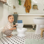 "Summer Infant My Size Potty Pro: Lifelike Flushing Sound, White, Ages 18 Months+" - Image 8