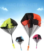 Tangle-Free Throwing Army Toy Parachute Set - Outdoor Flying Toys for Kids (4 Pieces) - Image 9