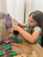 Crayola Mini Magnetic Pip-Tiles - 24-Piece Glitter Building Set for Kids, STEM Travel Toys for Ages 3+ - Image 7